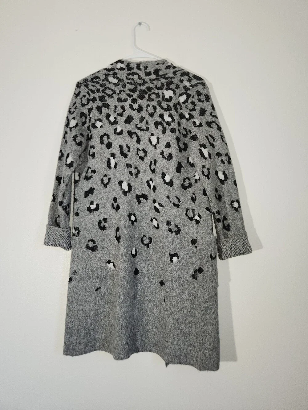 Women's Nine West Open-Front Gray Leopard Print Long Cardigan Sweater
